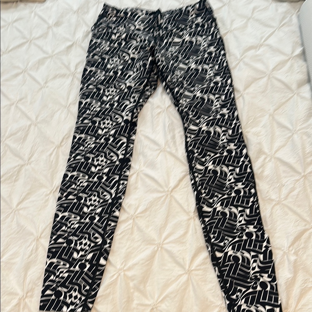 Nike Black and White Patterned Leggings